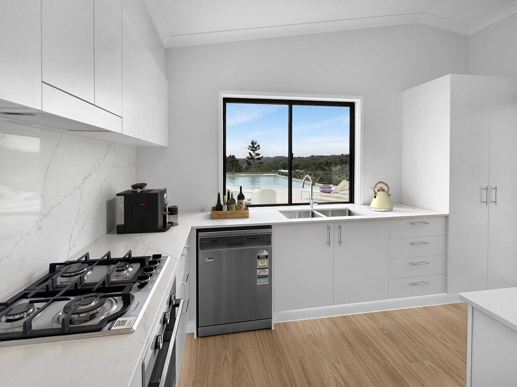Willowvale Luxury Acreage Dwelling — Willowvale